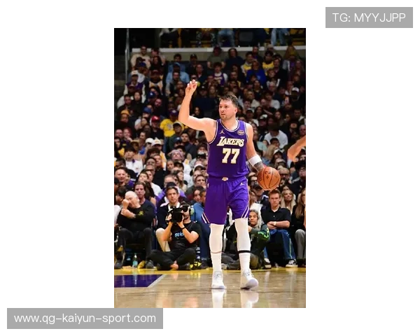 东契奇精准传球，独行侠传导球更加流畅